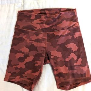 Lululemon bike shorts size 12
